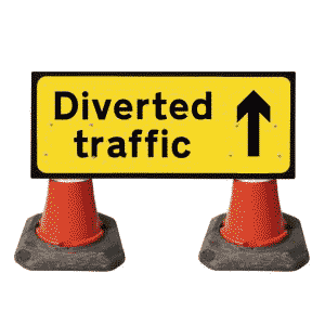 1050x450mm Diverted Traffic with Arrow Straight on - 2703 