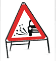 7009 Stone chippings  safety sign